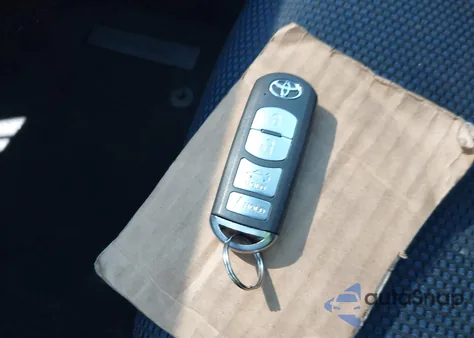 2018 Toyota Yaris Ia из США, поврежденный, VIN 3MYDLBYVXJY300271